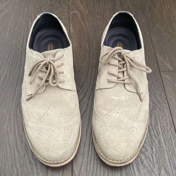 Like new, supper comfy and stylish wingtips - Picture 1 of 5